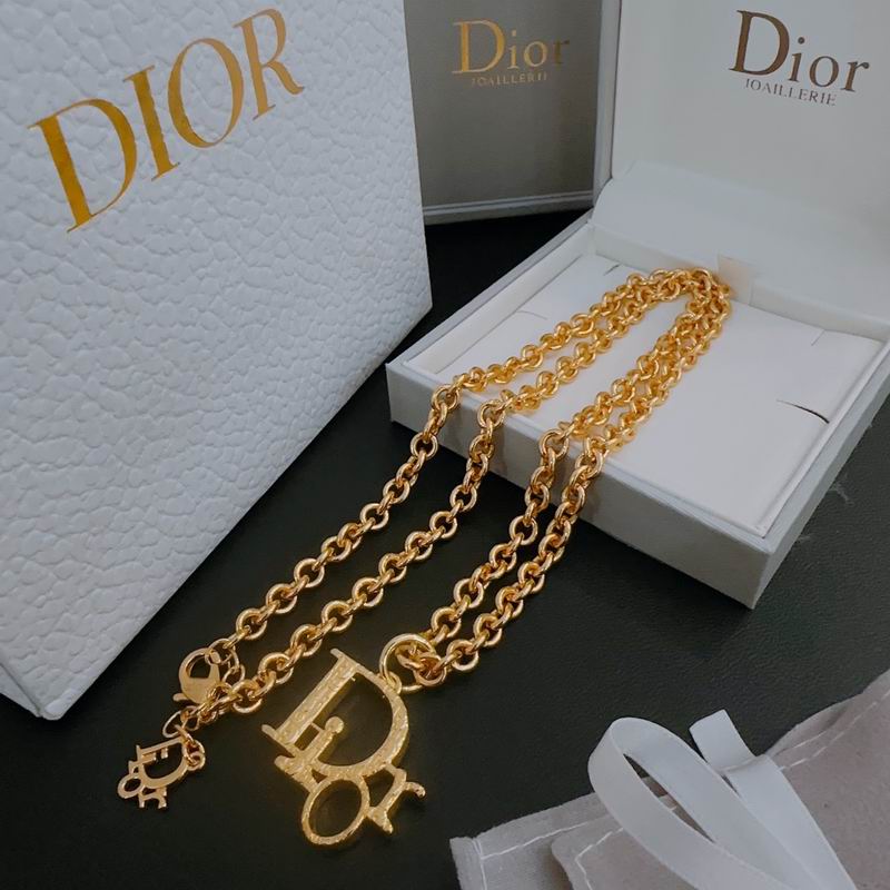 Dior Necklace 04lyr155